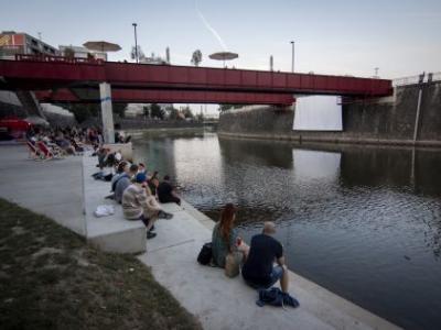 Filmové večery na náplavce Filmové večery na náplavce