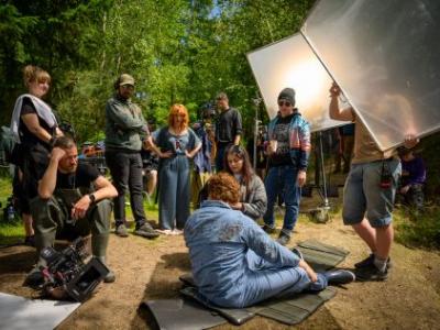 Lom ve Štěnovicích hostil natáčení fantasy komedie Máma a táta jsou boží Lom ve Štěnovicích hostil natáčení fantasy komedie Máma a táta jsou boží