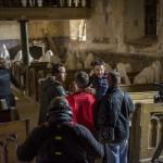 Natáčení španělské produkce v kostele v Lukové