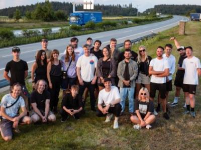 Olmo Omerzu zakončil natáčení filmu Nevděčné bytosti v Plzni Olmo Omerzu zakončil natáčení filmu Nevděčné bytosti v Plzni